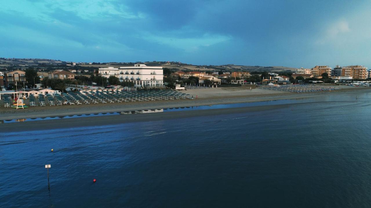 Hotel Internazionale Marotta Ngoại thất bức ảnh