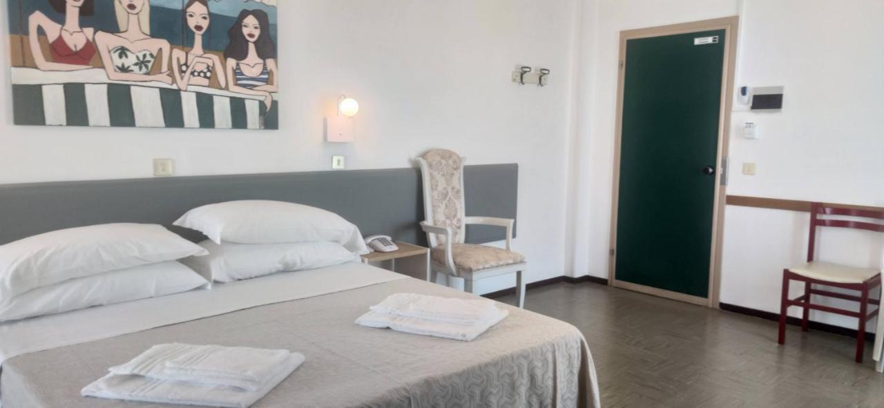 Hotel Internazionale Marotta Ngoại thất bức ảnh